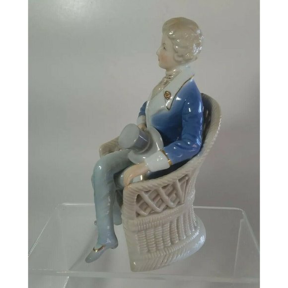 Vintage Lenwile ARDALT JAPAN COLONIAL FIGURINES Man in Wicker Chair 7.5" tall - Picture 3 of 12